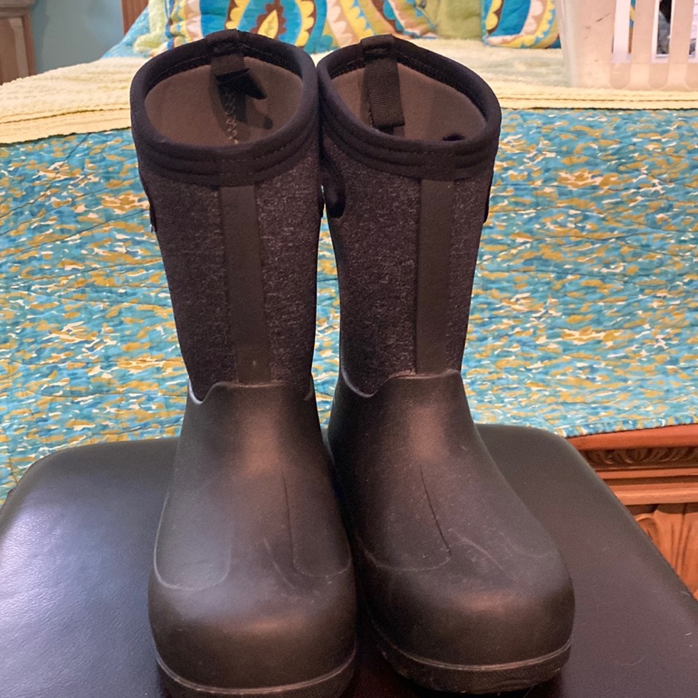 Kids BOGS boots